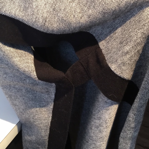 Banana Republic Poncho Sweater - Picture 3 of 4